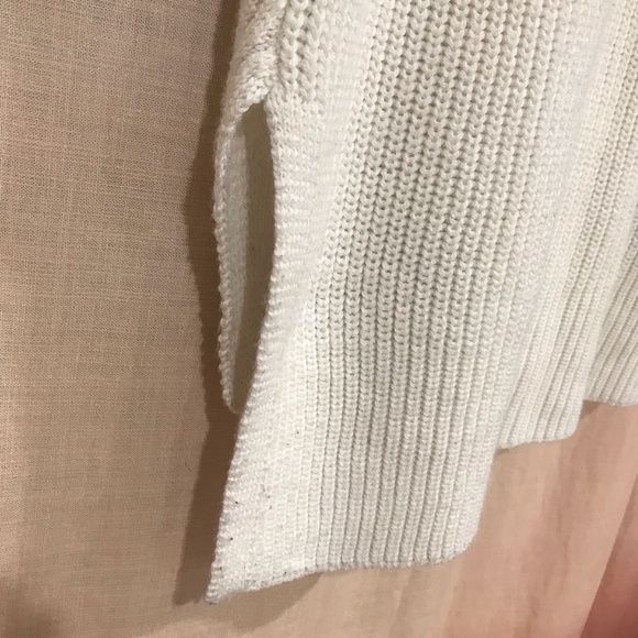 Athleta Merino Wool Crew Neck Womens Pullover Cream Sweater W/ Side Slits Size S - Picture 11 of 12